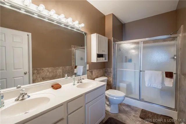 $324,000 | 426 Cedar Heights Drive, Unit 3D, Camdenton, MO 65020