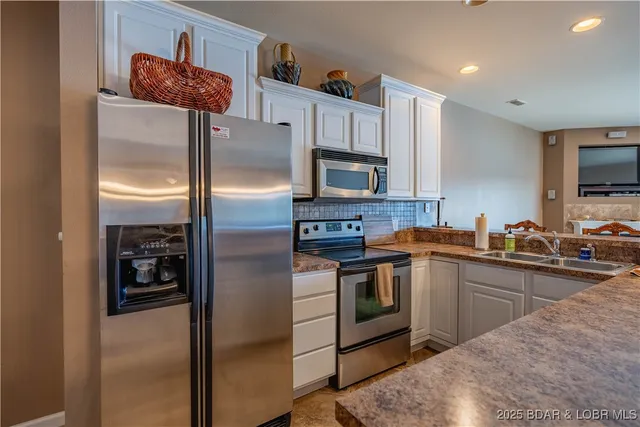 $324,000 | 426 Cedar Heights Drive, Unit 3D, Camdenton, MO 65020