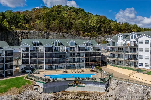 $324,000 | 426 Cedar Heights Drive, Unit 3D, Camdenton, MO 65020