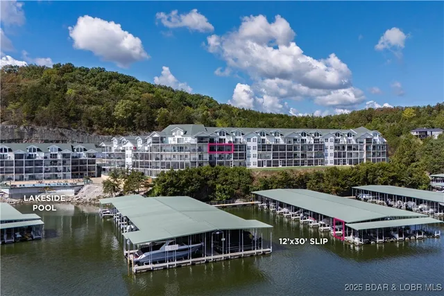 $324,000 | 426 Cedar Heights Drive, Unit 3D, Camdenton, MO 65020