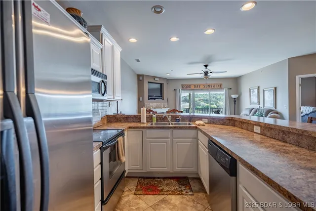 $324,000 | 426 Cedar Heights Drive, Unit 3D, Camdenton, MO 65020