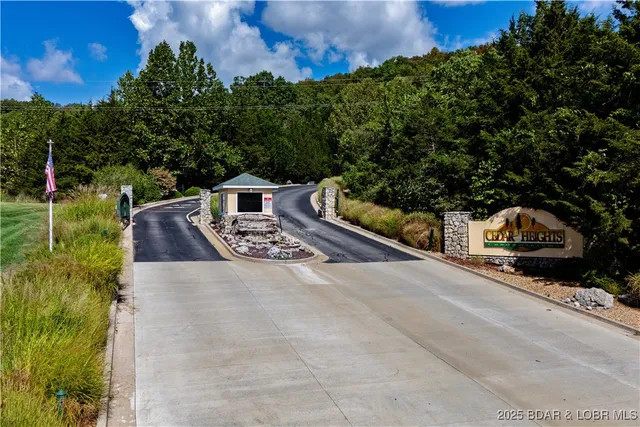 $324,000 | 426 Cedar Heights Drive, Unit 3D, Camdenton, MO 65020