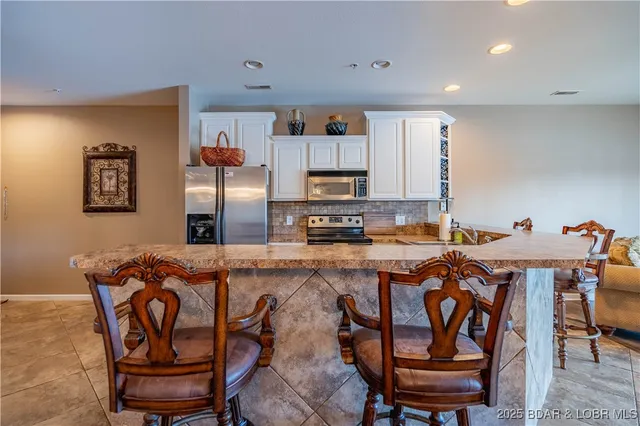 $324,000 | 426 Cedar Heights Drive, Unit 3D, Camdenton, MO 65020