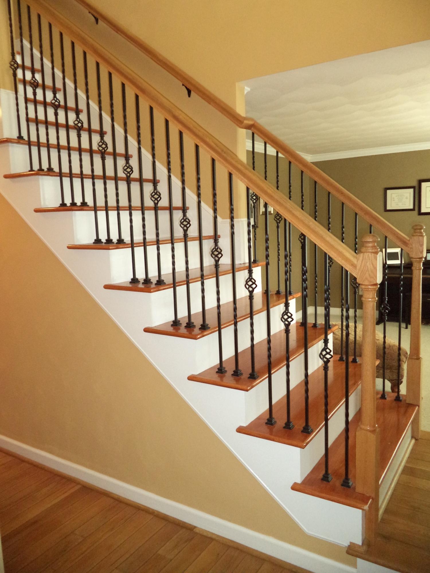 111 MacGregor Drive Blue Ridge, VA 24064 - Photo 14 of 35 Stairs