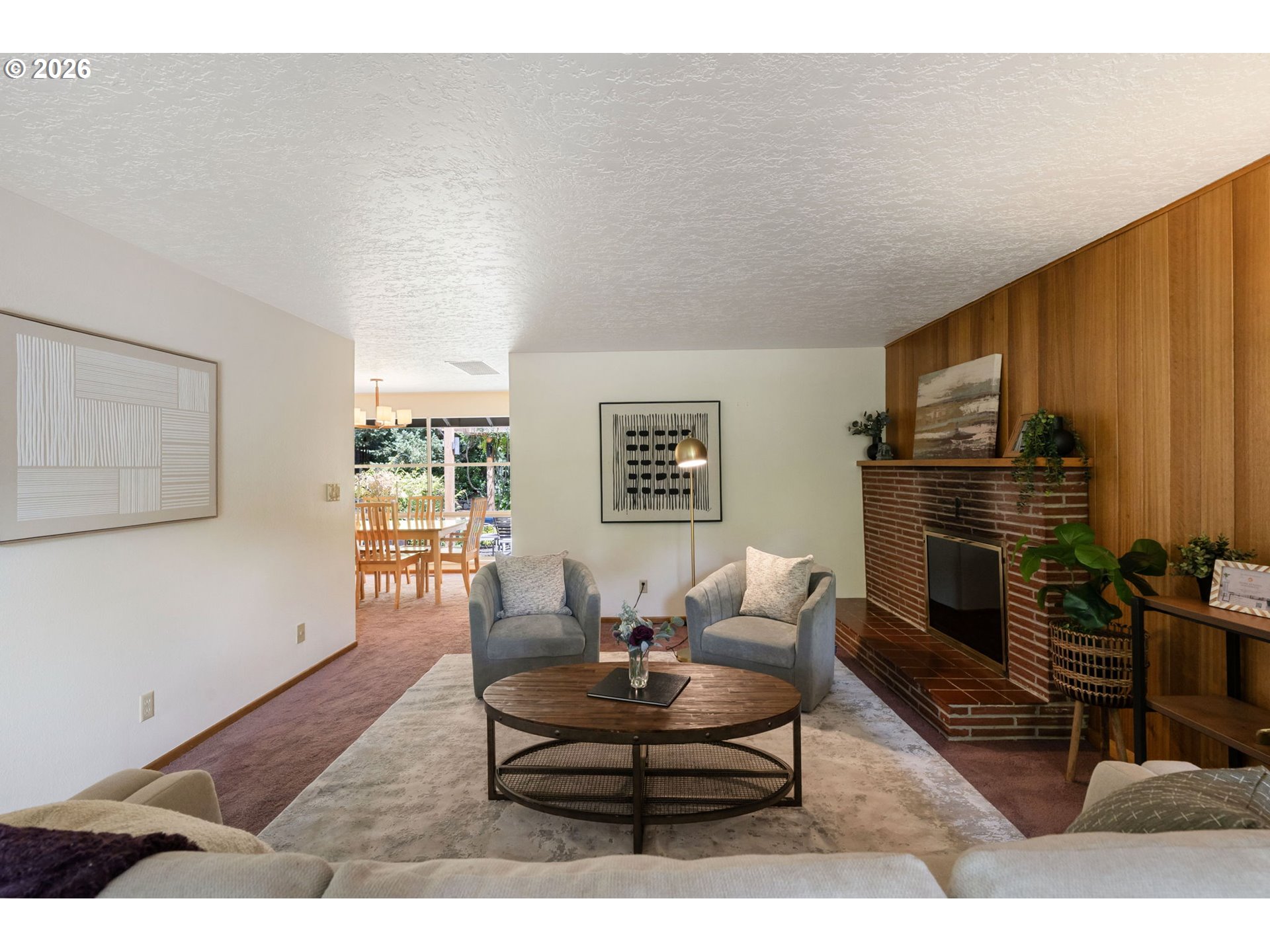 5919 Southwest Miles Street Portland, OR 97219 - Photo 4 of 33 Living Room