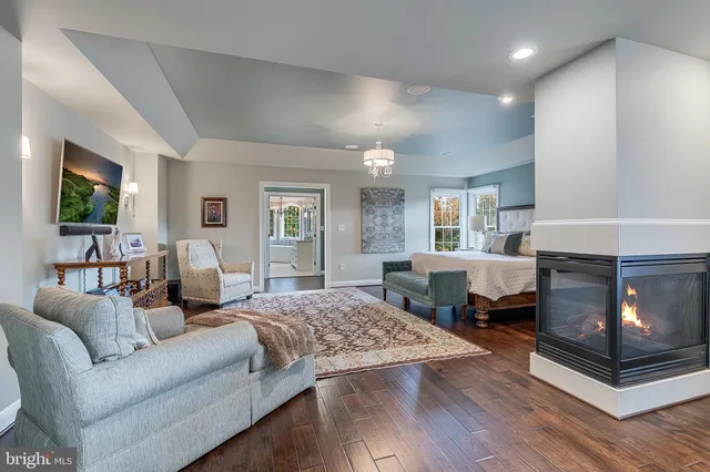 a view of garden with patio