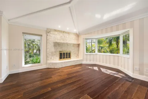 $16,900,000 | 9000 Arvida Drive, Coral Gables, FL 33156