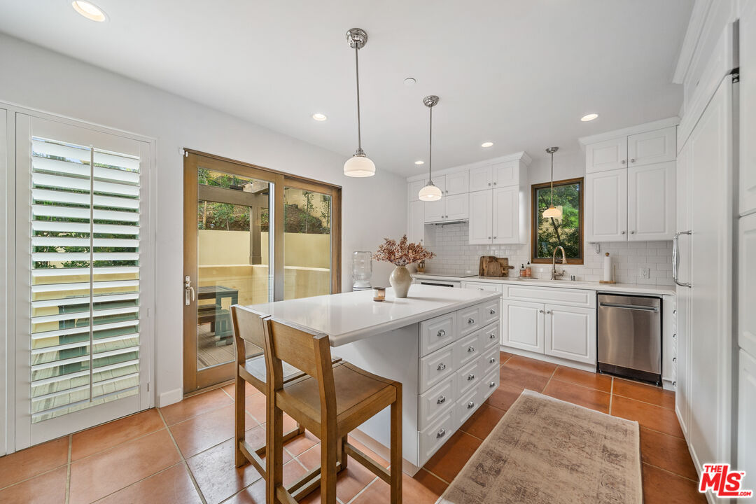 2007 Corral Canyon Road Malibu, CA 90265 - Photo 12 of 31 Gallery Image 12