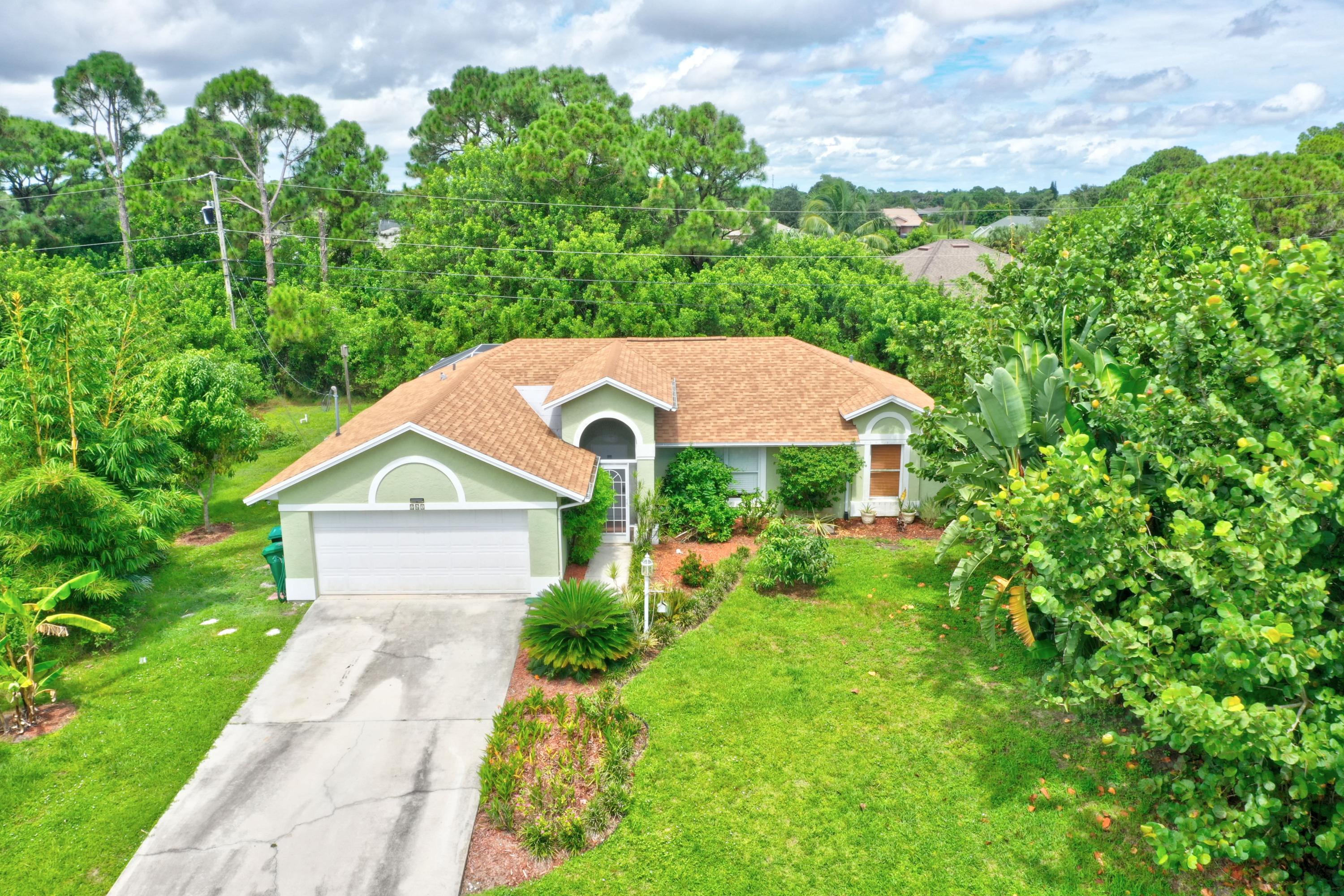 261 Southwest Glen Road Port St. Lucie, FL 34953 - Photo 1 of 43 Main House