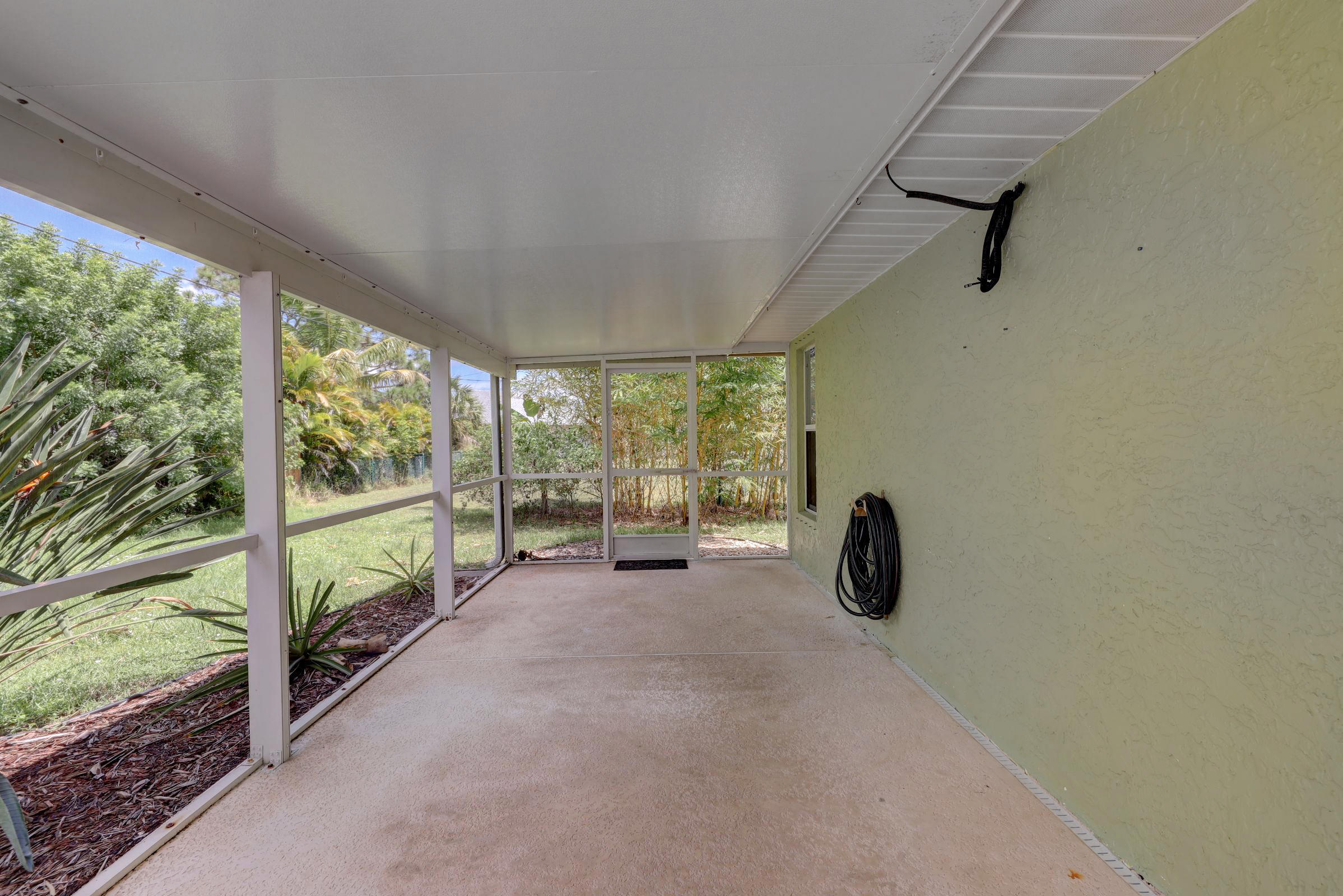 261 Southwest Glen Road Port St. Lucie, FL 34953 - Photo 21 of 43 3J0A5547_48_49_50_51