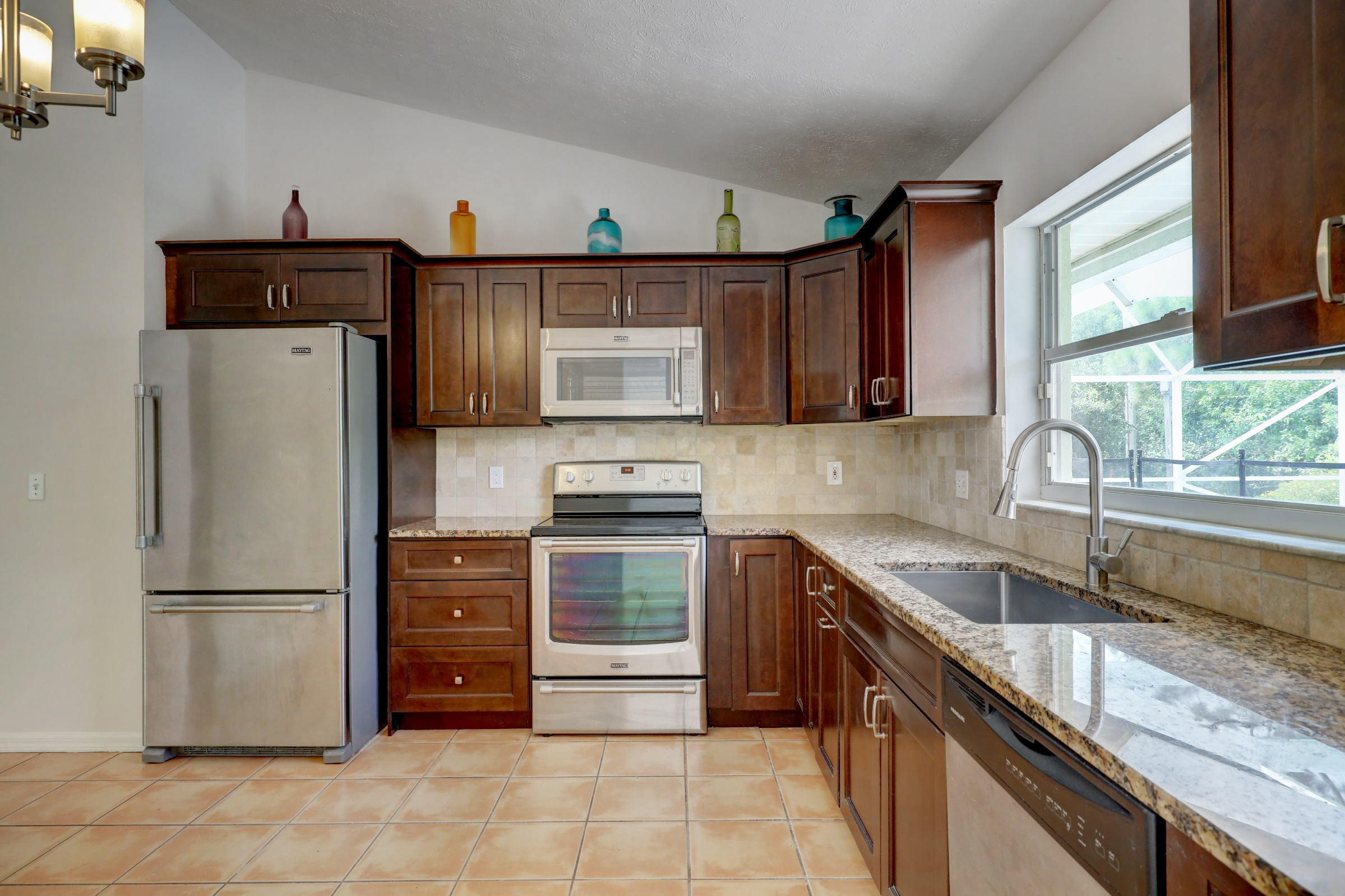 261 Southwest Glen Road Port St. Lucie, FL 34953 - Photo 37 of 43 3J0A5457_58_59_60_61