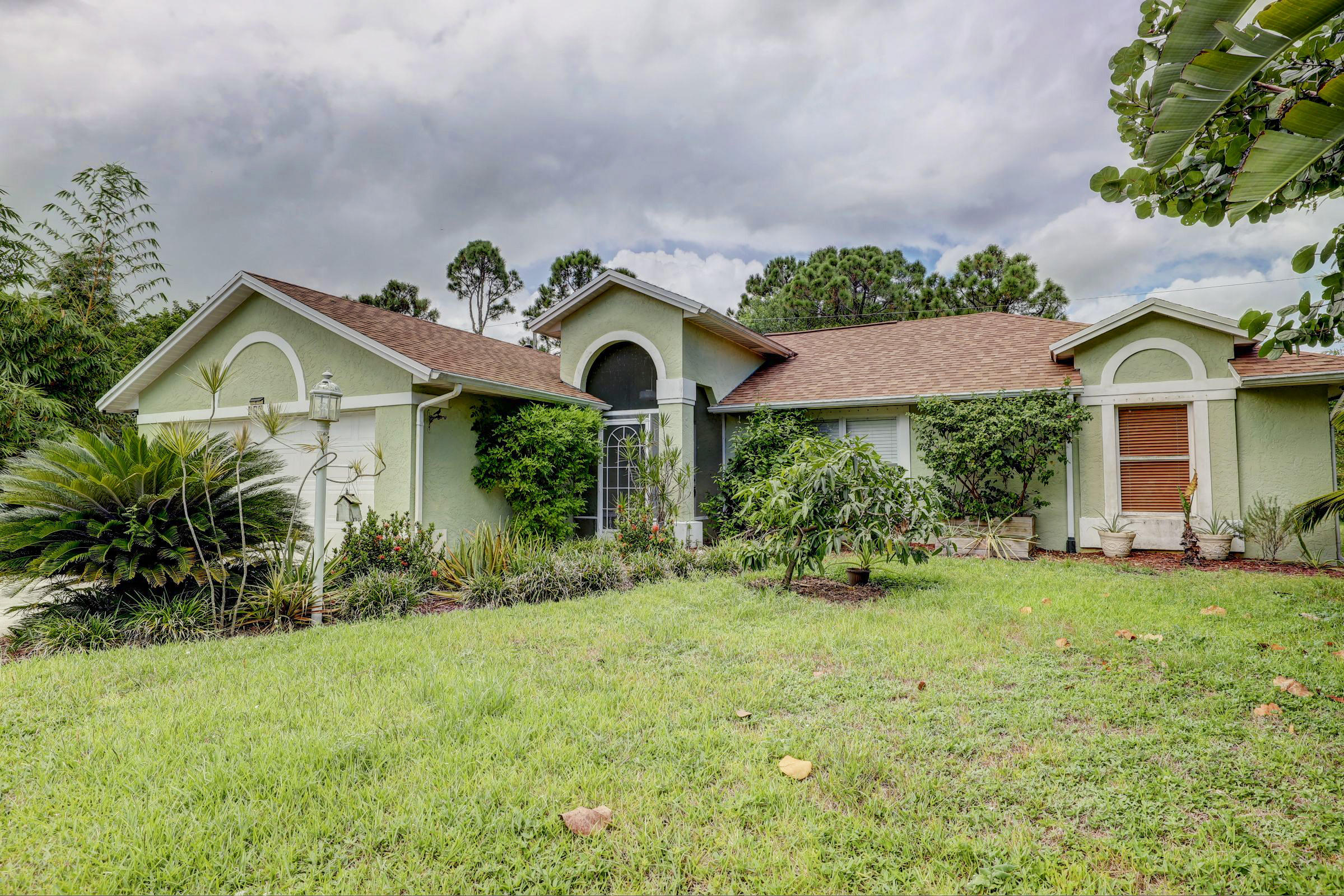 261 Southwest Glen Road Port St. Lucie, FL 34953 - Photo 42 of 43 3J0A5427_28_29_30_31