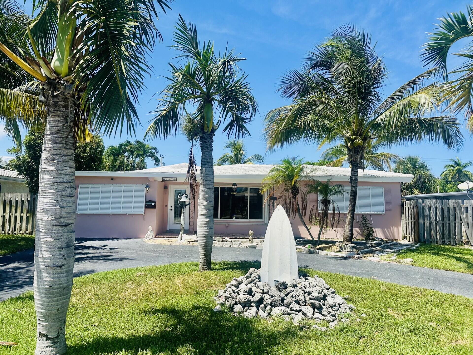 467 Northeast 31st Street Boca Raton, FL 33431 - Photo 2 of 19 467 front of house