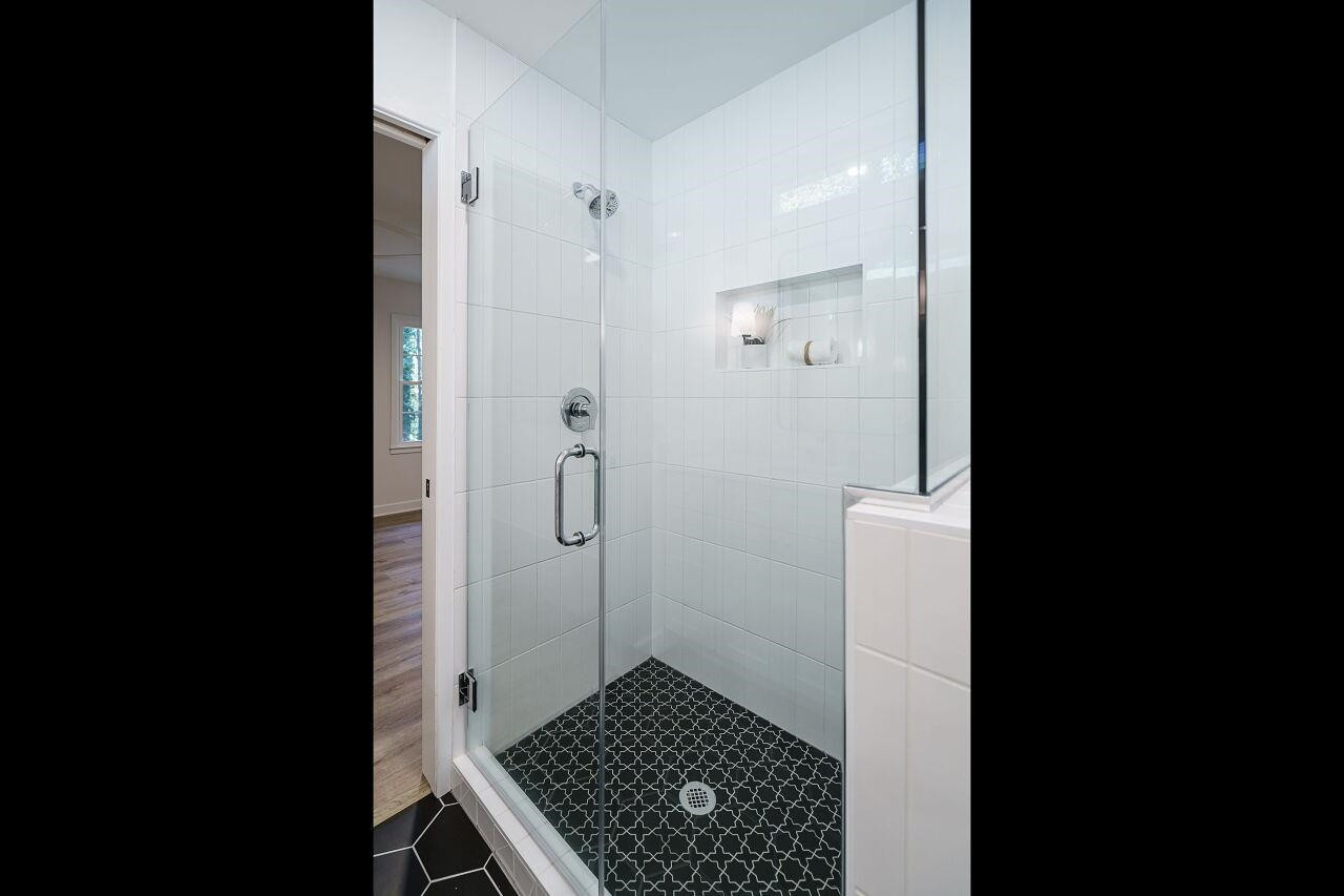 1436 Princess Anne Road Raleigh, NC 27607 - Photo 22 of 36 Primary Bathroom