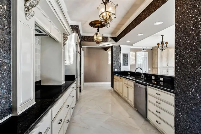 $645,000 | 303 Mariners Island Boulevard, Unit 303, Mandeville, LA 70448