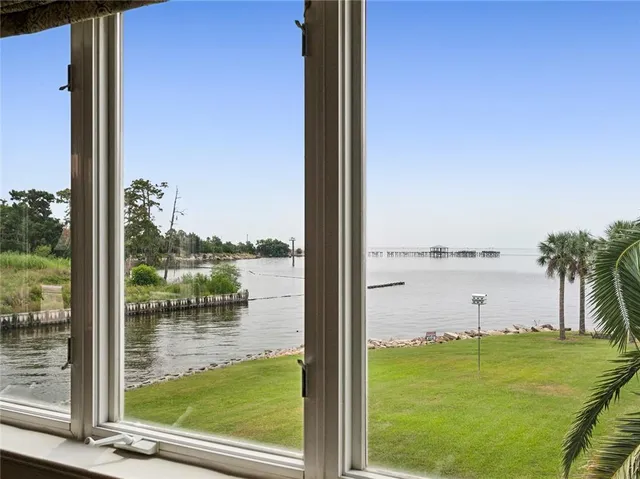 $645,000 | 303 Mariners Island Boulevard, Unit 303, Mandeville, LA 70448