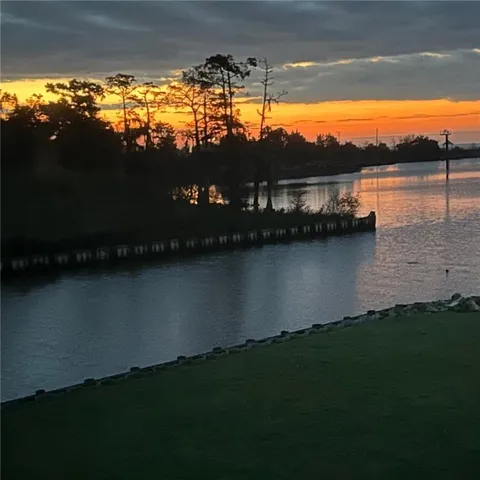 $645,000 | 303 Mariners Island Boulevard, Unit 303, Mandeville, LA 70448