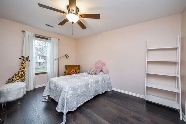 $275,000 | -n120 Windermere Road, Unit 2007, Winfield, IL 60190