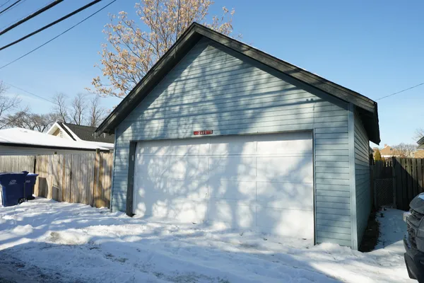 $199,900 | 2521 Orchard Street, Blue Island, IL 60406