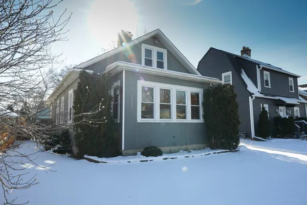 $199,900 | 2521 Orchard Street, Blue Island, IL 60406
