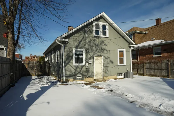 $199,900 | 2521 Orchard Street, Blue Island, IL 60406