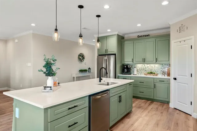 $359,000 | 102 Wesson Street, Gun Barrel City, TX 75156