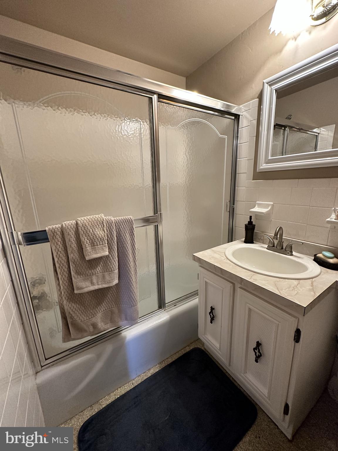 833 Roger Road Warminster, PA 18974 - Photo 17 of 36 hall bathroom shower