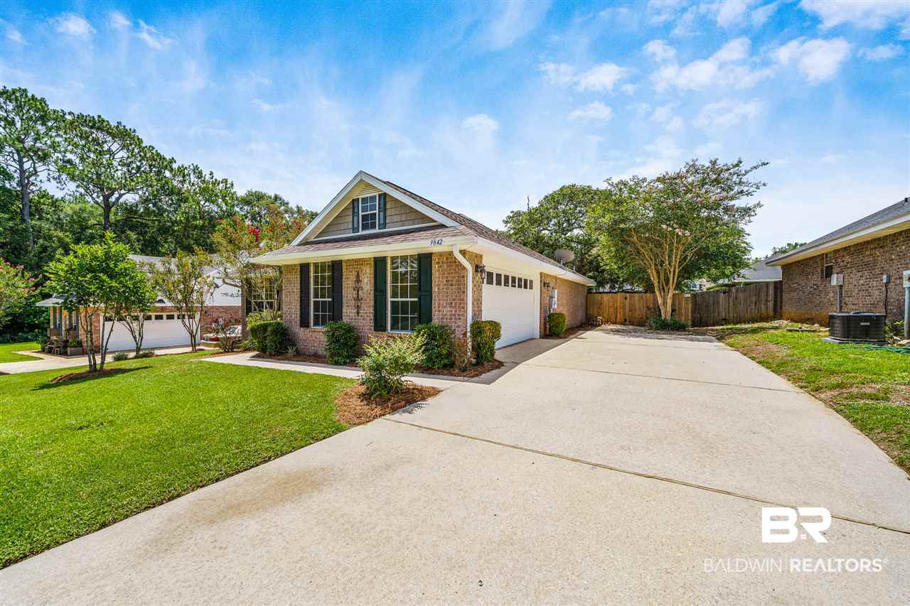 9842 Chariot Avenue Fairhope, AL 36532 - Photo 3 of 26