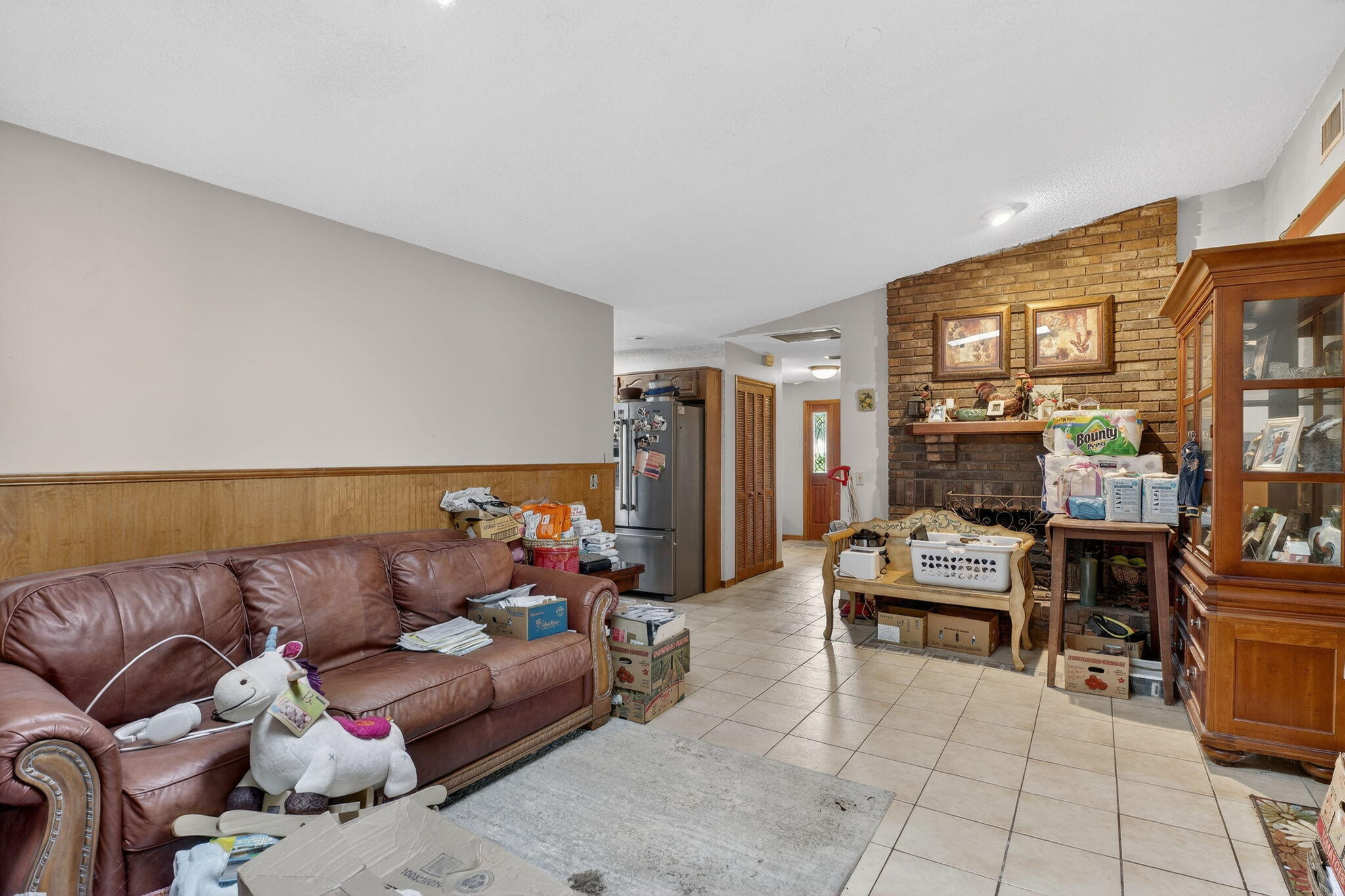 3133 Fairview Drive Melbourne, FL 32934 - Photo 21 of 45 a living room with furniture and a couch