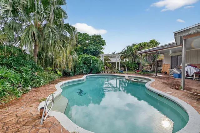 $425,000 | 3133 Fairview Drive, Melbourne, FL 32934