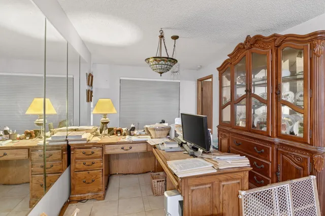 $425,000 | 3133 Fairview Drive, Melbourne, FL 32934