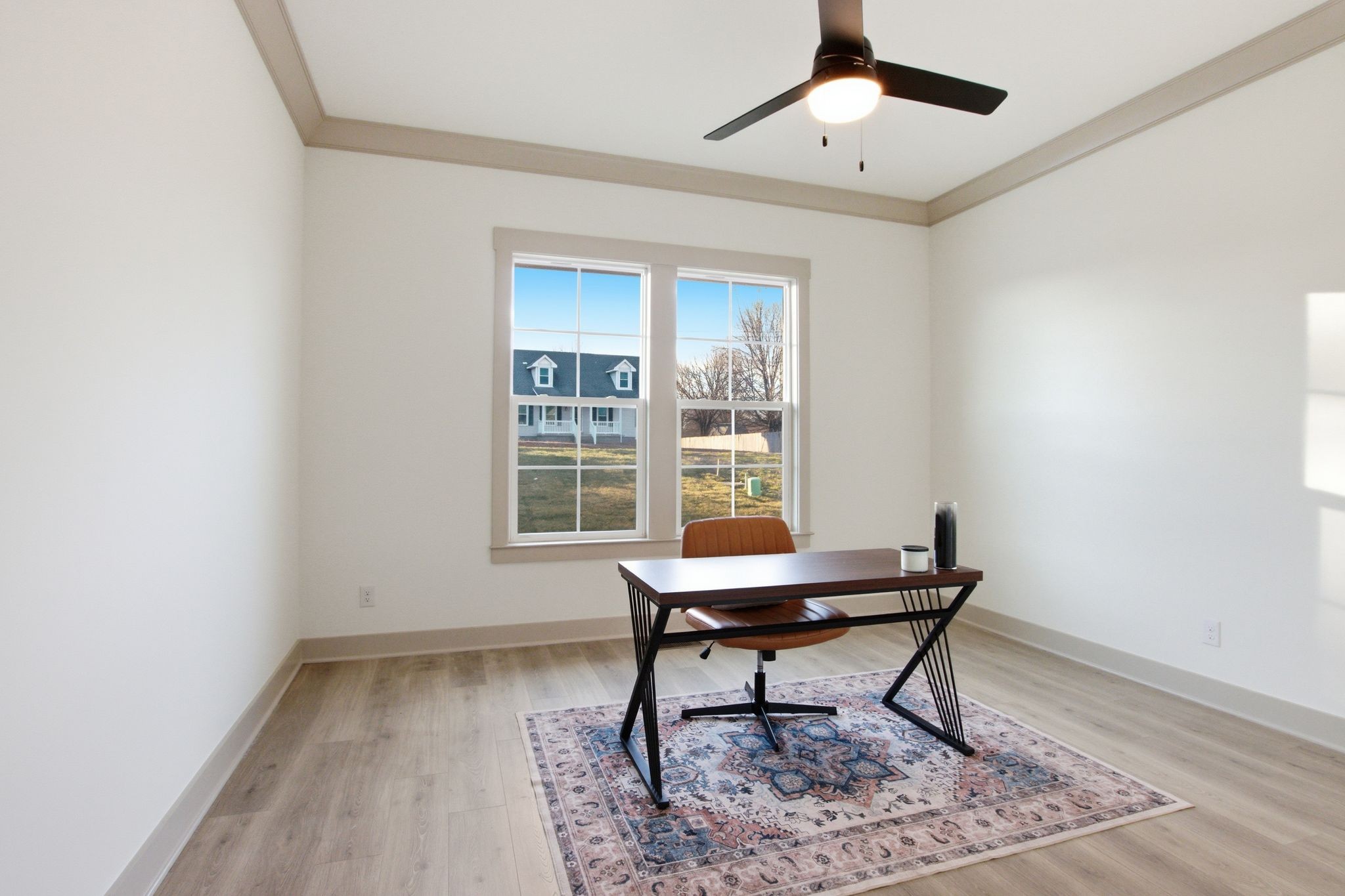 5509 East Overall Creek Road Rockvale, TN 37153 - Photo 20 of 36 a workspace with furniture and a window