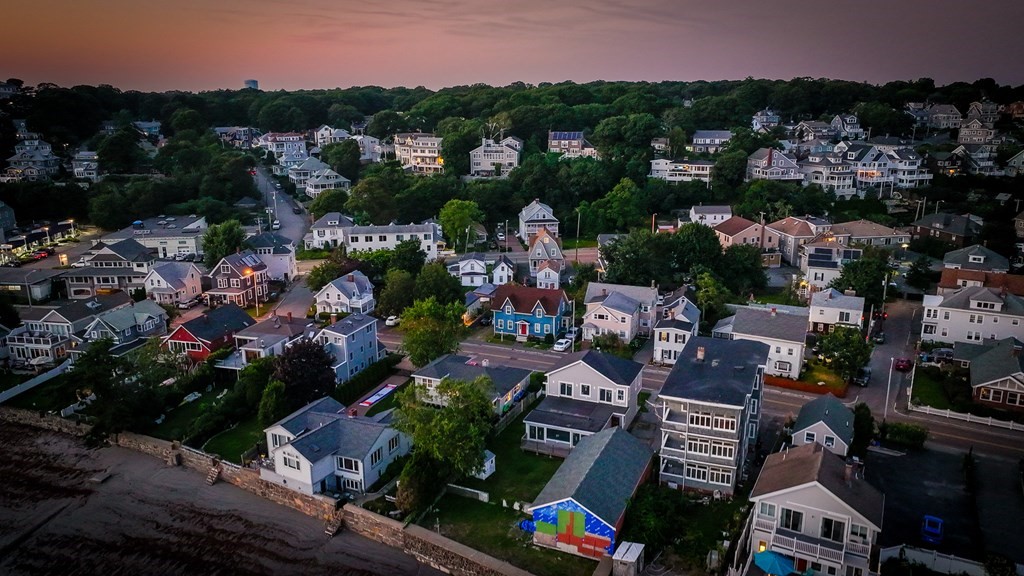 48 Puritan Road, Unit 1 Swampscott, MA 01907 - Photo 4 of 16 Gallery Image 4