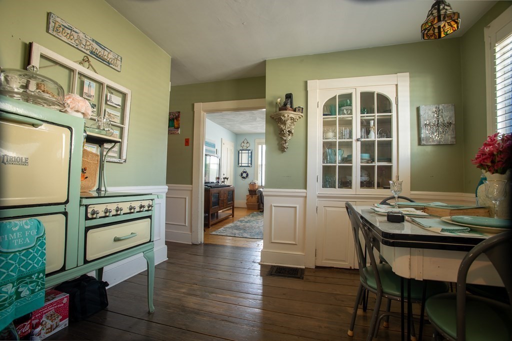 48 Puritan Road, Unit 1 Swampscott, MA 01907 - Photo 9 of 16 Gallery Image 9
