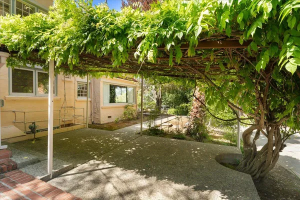 $8,998,888 | 19941 Sunset Drive, Saratoga, CA 95070