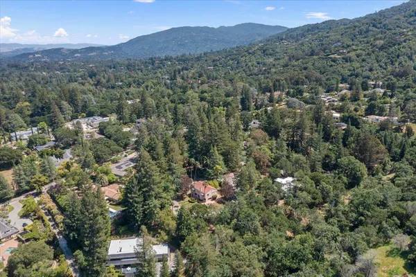 $8,998,888 | 19941 Sunset Drive, Saratoga, CA 95070