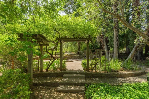 $8,998,888 | 19941 Sunset Drive, Saratoga, CA 95070