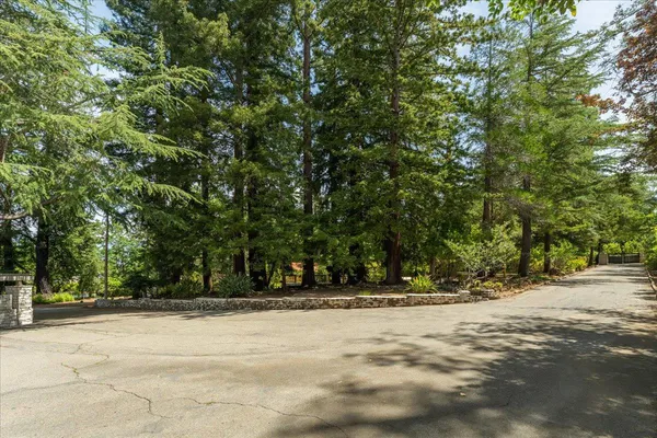 $8,998,888 | 19941 Sunset Drive, Saratoga, CA 95070