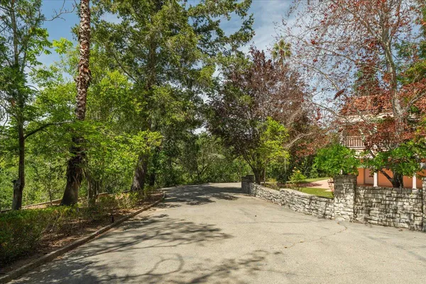 $8,998,888 | 19941 Sunset Drive, Saratoga, CA 95070