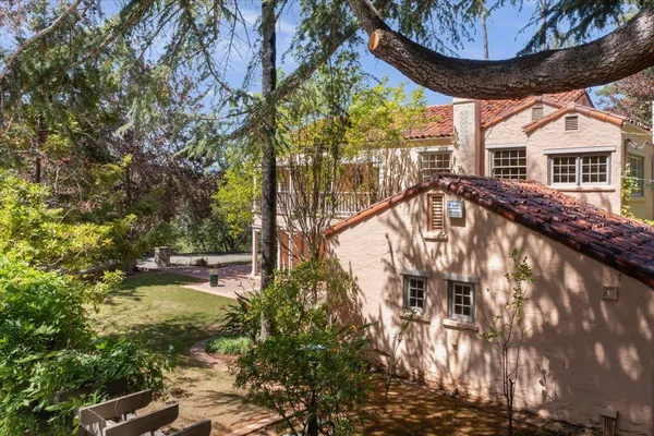 $8,998,888 | 19941 Sunset Drive, Saratoga, CA 95070