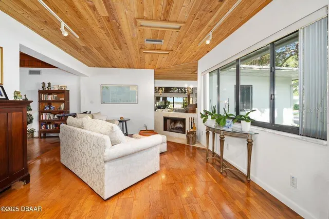 $1,250,000 | 1596 John Anderson Drive, Ormond Beach, FL 32176