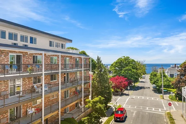 $295,000 | 44 Lexington Avenue, Unit 38, Gloucester, MA 01930