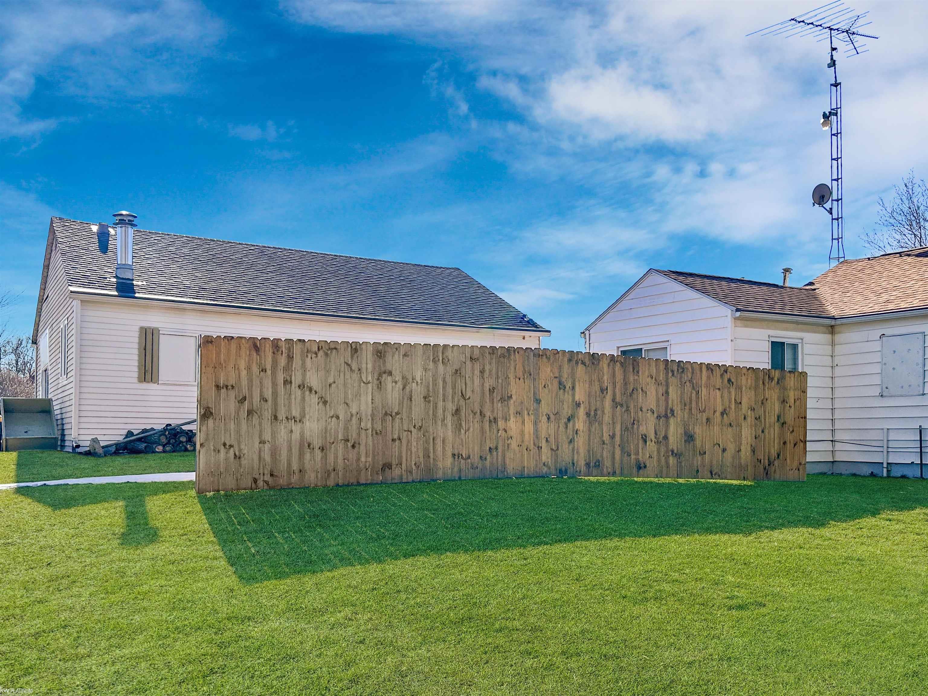 9651 State Road Millington, MI 48746 - Photo 4 of 24