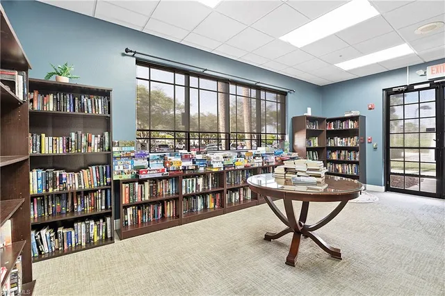 $374,000 | 21555 Portrush Run, Estero, FL 33928