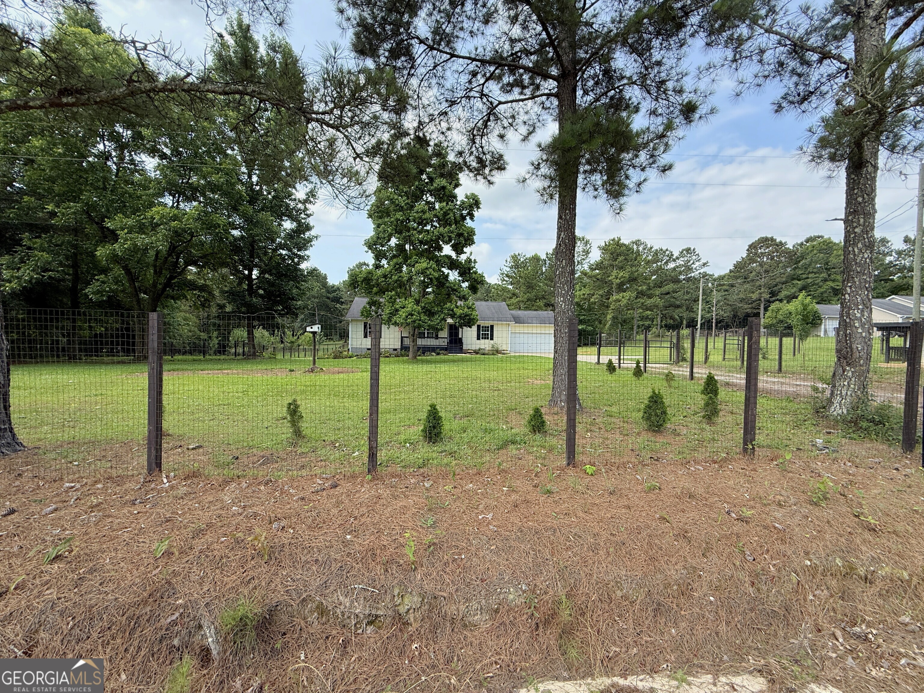 313 Anderson Road Griffin, GA 30223 - Photo 4 of 51