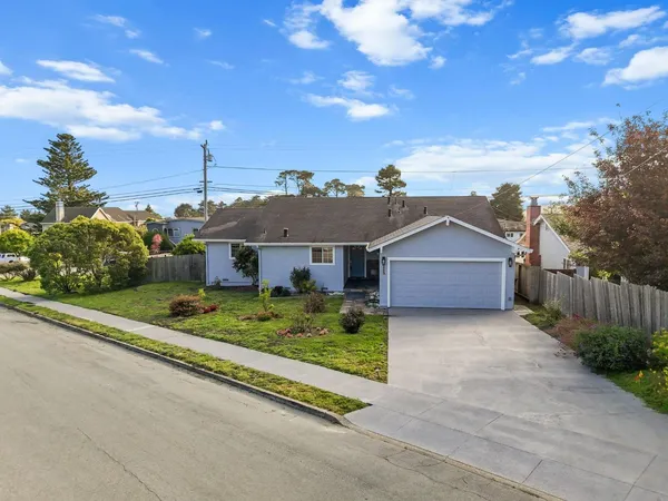 $1,500,000 | 423 Montecito Avenue, El Granada, CA 94019