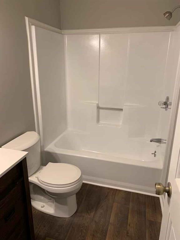 846 Idlewood Road Winder, GA 30680 - Photo 13 of 27 a bathroom with a toilet and a shower