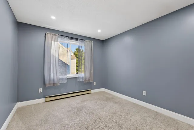 $300,000 | 25 Lawrence Street, Unit 54, Westbrook, ME 04092