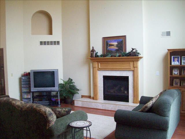 2212 Sheick Road Monroe, MI 48162 - Photo 6 of 17 20089065-5.JPG