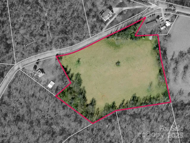 a view of a outdoor space